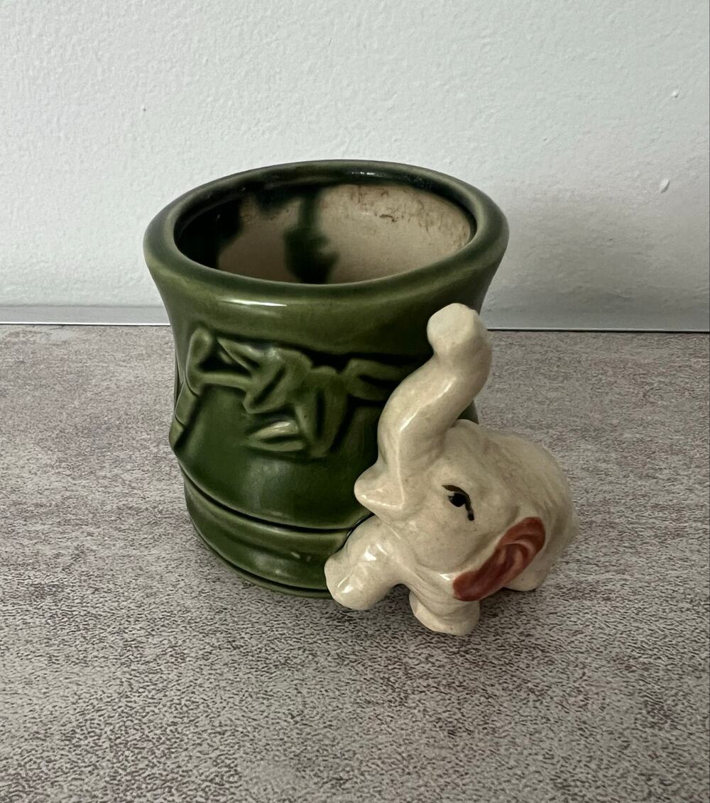 Vintage Ceramic Bamboo Elephant Planter Cup Lucky Trunk Jade Green Vtg